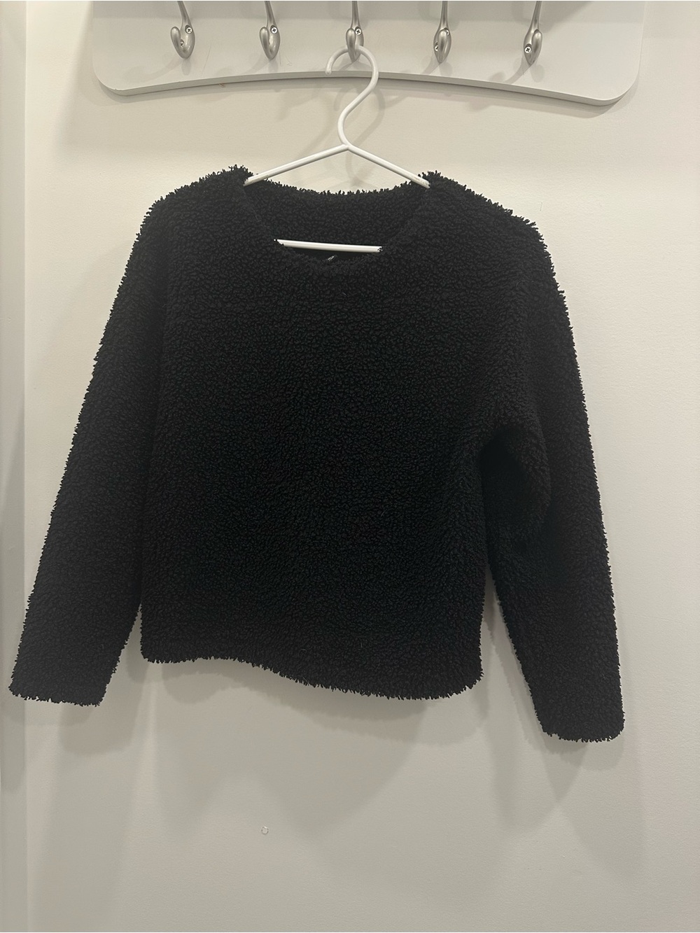 Uniqlo Women's Black Pile Lined Sherpa Crewneck Sweater